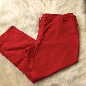 Pretty Red Pants 🌺